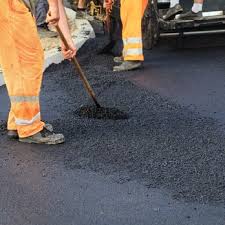 Why Choose Us For All Your Driveway Paving Needs in Chillicothe, IL?